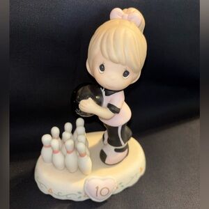 Precious Moments Growing in Grace Age 10 Figurine